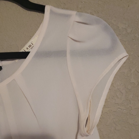 Chiffon Cream Blouse - Picture 4 of 4